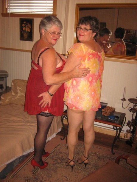 bbw grandma lesbian free xxx photo