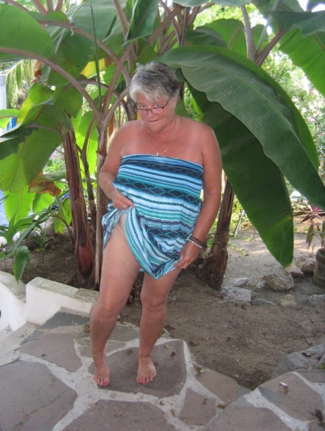 bbw monster dildo naked picture
