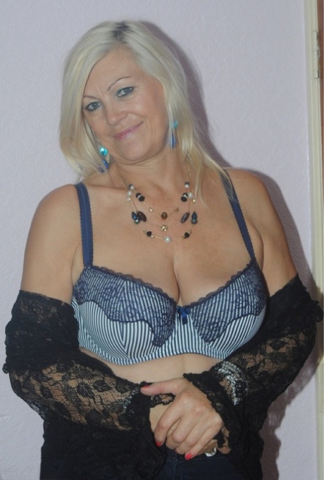 chubby milf boss photo pics beautiful xxx images