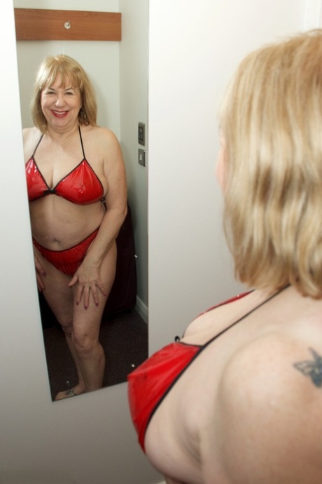 juicy teen loves thick ramrods nudes pic