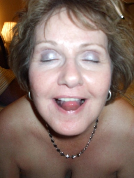 fat hot sister loves to masturbate for me sexy nudes img