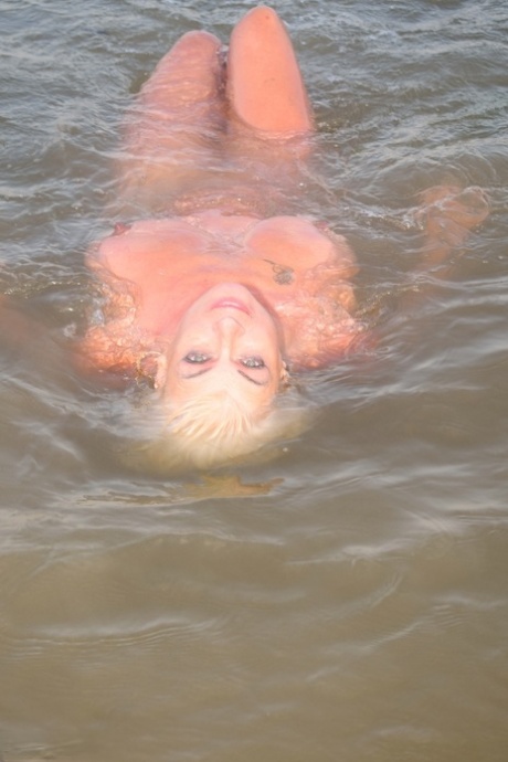 tour aventure maturade big ass nude pic