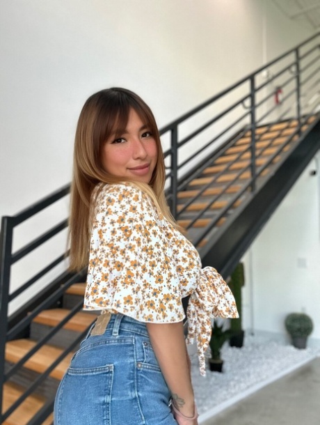 thick pawg solo naked galleries