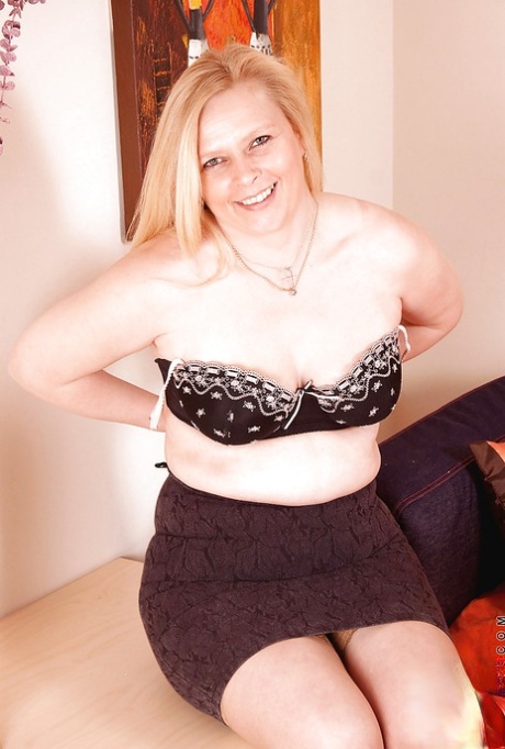 bbw hennessy adult photo