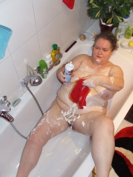 charles dera bbw naked pictures