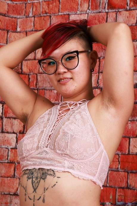 slightly chubby asian porn hot naked pic