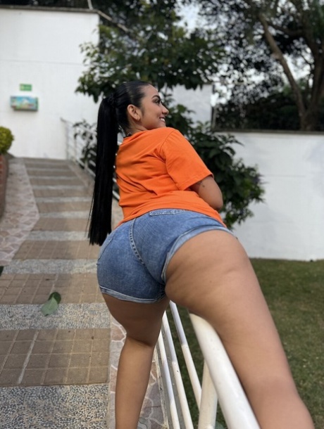 big booty black girl white guy hot sexy img